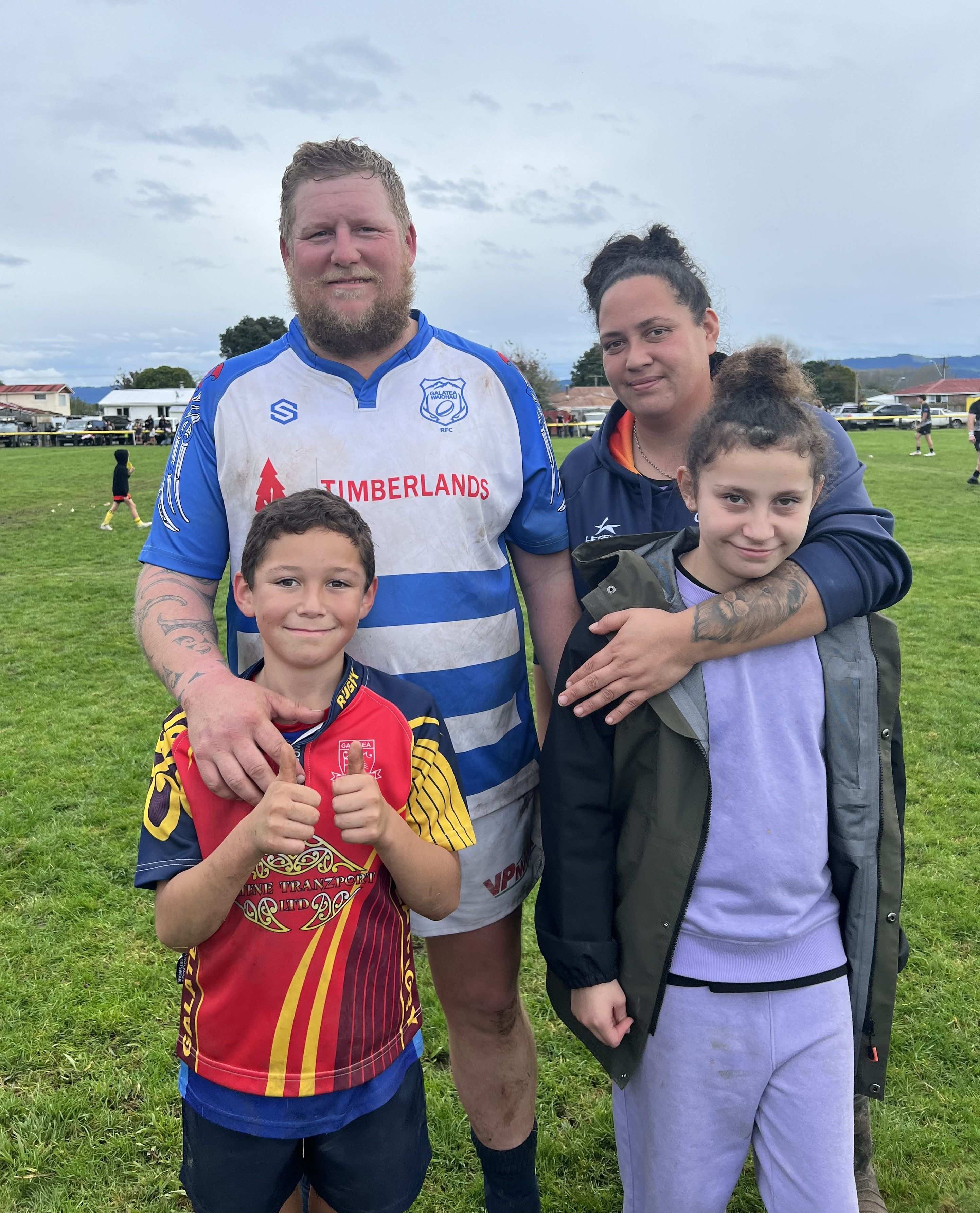 Andrew Kennett and whānau